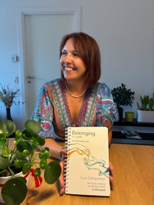 Mariola with the book The author with her book
